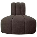 Chaise d'angle inversé en tissu bouclé Arc Meridian Furniture