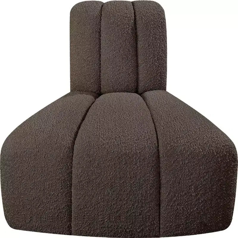 Chaise d'angle inversé en tissu bouclé Arc Meridian Furniture