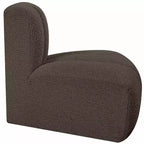 Chaise d'angle inversé en tissu bouclé Arc Meridian Furniture