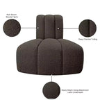 Chaise d'angle inversé en tissu bouclé Arc Meridian Furniture