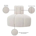 Chaise d'angle inversé en tissu bouclé Arc Meridian Furniture
