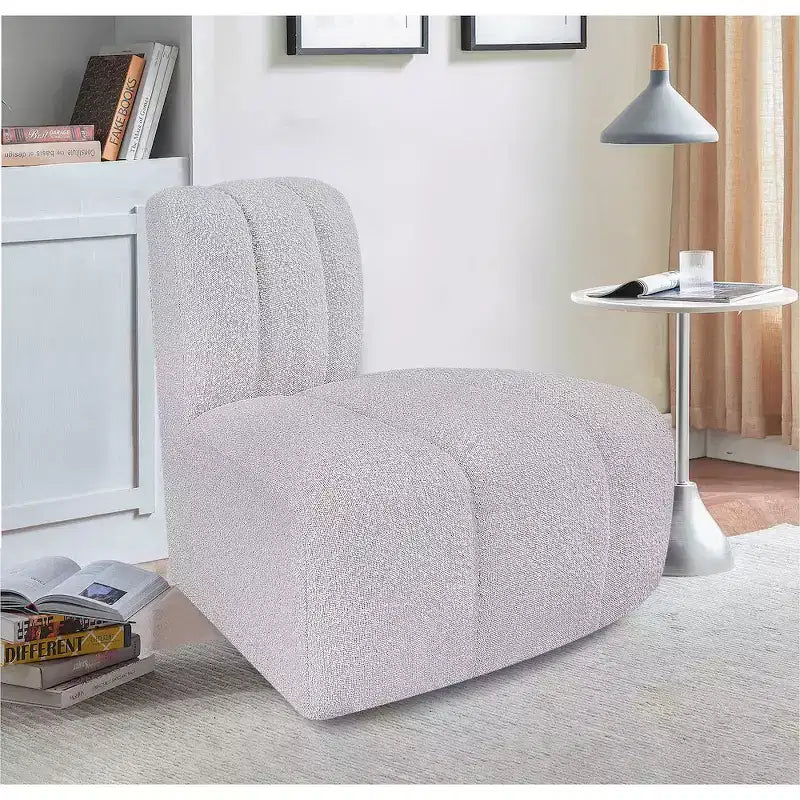 Chaise d'angle inversé en tissu bouclé Arc Meridian Furniture