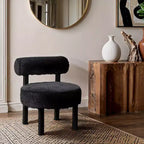 Chaise Ambre en Tissu Shearing Végan de Meridian Furniture