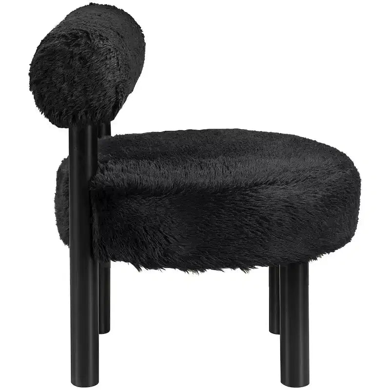 Chaise Ambre en Tissu Shearing Végan de Meridian Furniture