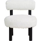 Chaise Ambre en Tissu Shearing Végan de Meridian Furniture