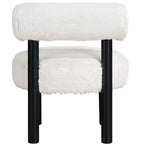 Chaise Ambre en Tissu Shearing Végan de Meridian Furniture