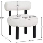 Chaise Ambre en Tissu Shearing Végan de Meridian Furniture