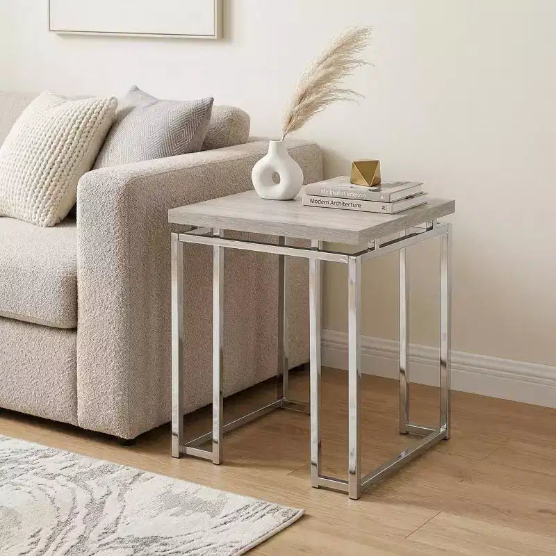 Table d'appoint carrée HomeRoots 24 en bois manufacturé chêne naturel et métal chromé