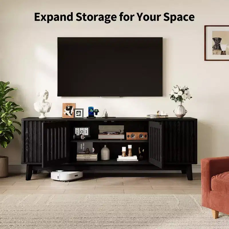 Meuble TV Meuble de Divertissement avec Prises de Courant, Meubles de Rangement à 4 Portes, Table Console Média 62,9" pour Téléviseurs de 43 à 70 Pouces, Étagères Réglables