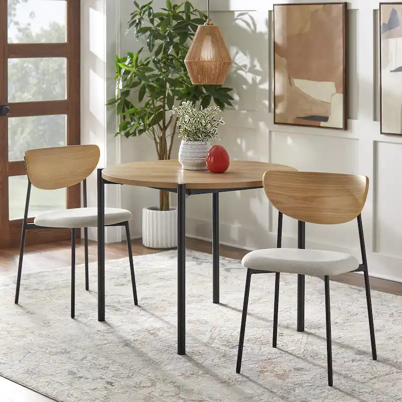 Table et chaises de salle à manger rondes