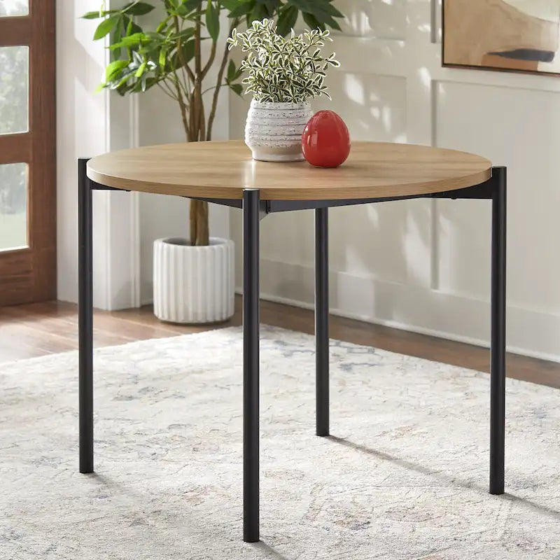 Table et chaises de salle à manger rondes