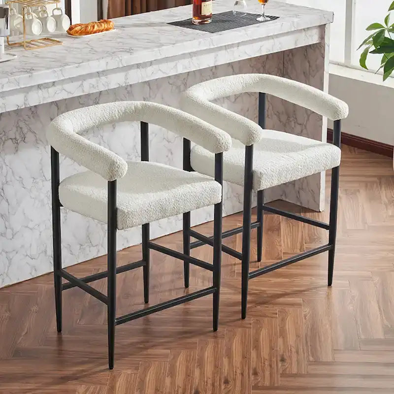 Tabourets de bar modernes en bouclette, hauteur comptoir, avec structure en métal et accoudoirs pour îlot de cuisine, salle à manger