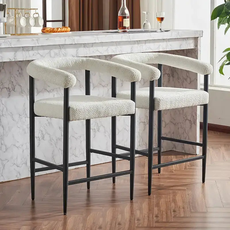 Tabourets de bar modernes en bouclette, hauteur comptoir, avec structure en métal et accoudoirs pour îlot de cuisine, salle à manger