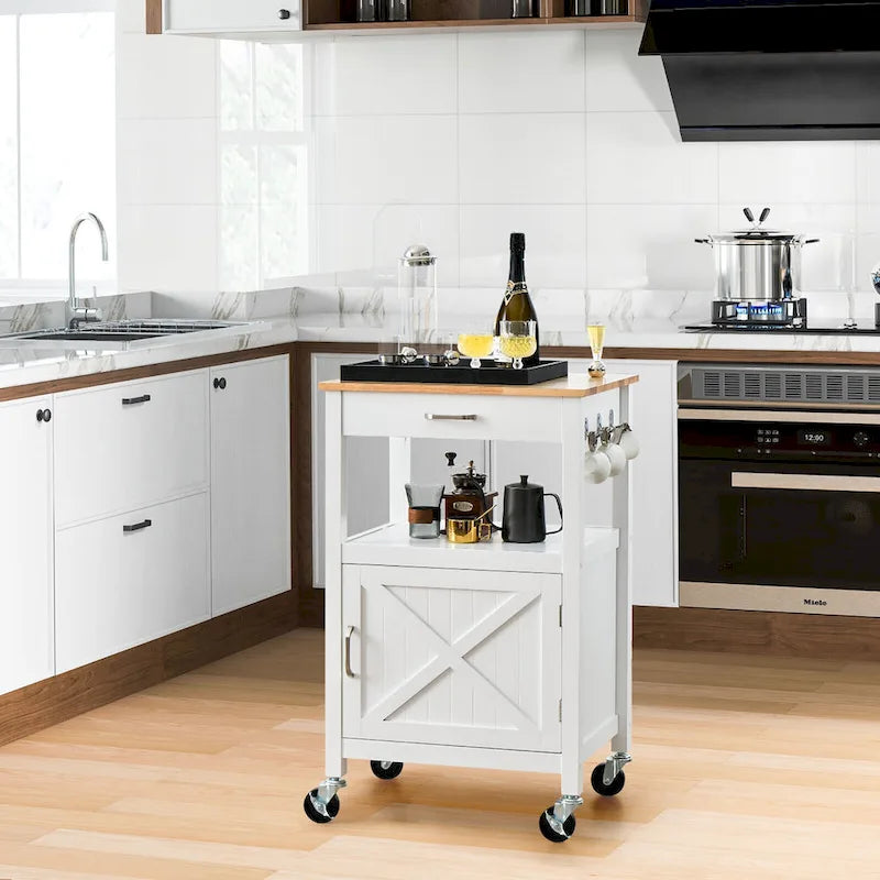 Petit îlot de cuisine sur roulettes avec porte de grange