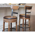 Tabourets de bar pivotants hauteur comptoir Pinnadel Uph marron clair - Signature Design by Ashley : Similicuir, clous décoratifs