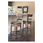 Tabourets de bar pivotants hauteur comptoir Pinnadel Uph marron clair - Signature Design by Ashley : Similicuir, clous décoratifs