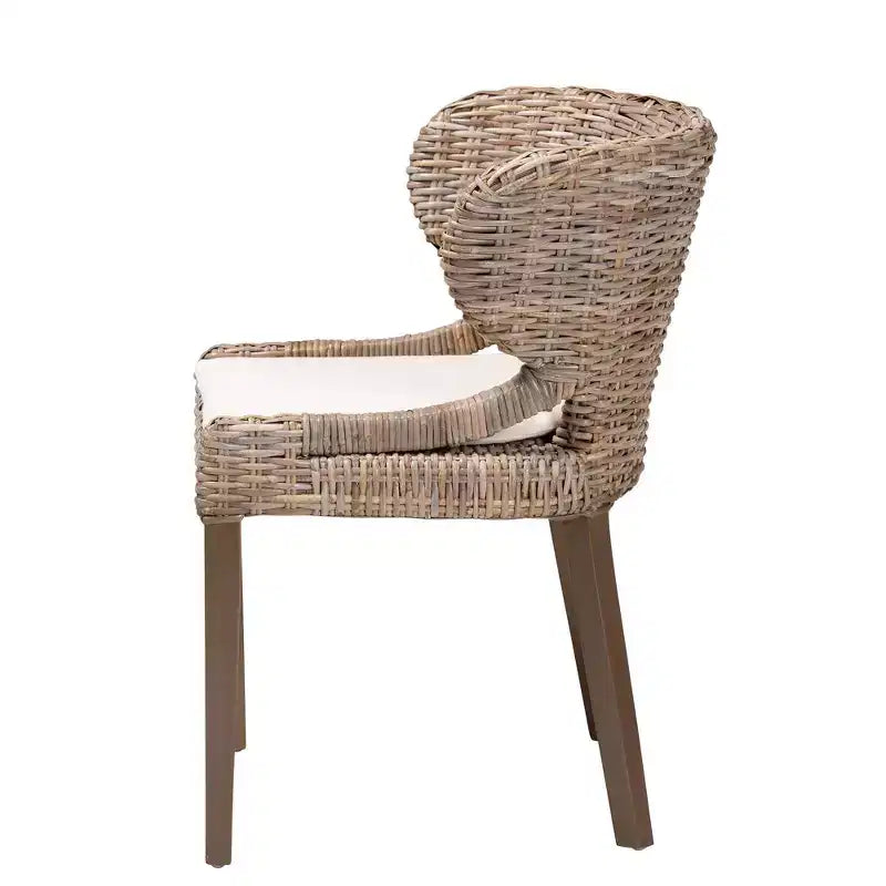 bali & pari Niesha Chaise de salle à manger en rotin naturel et bois d'acajou Kubu Gris/Taupe Rustique