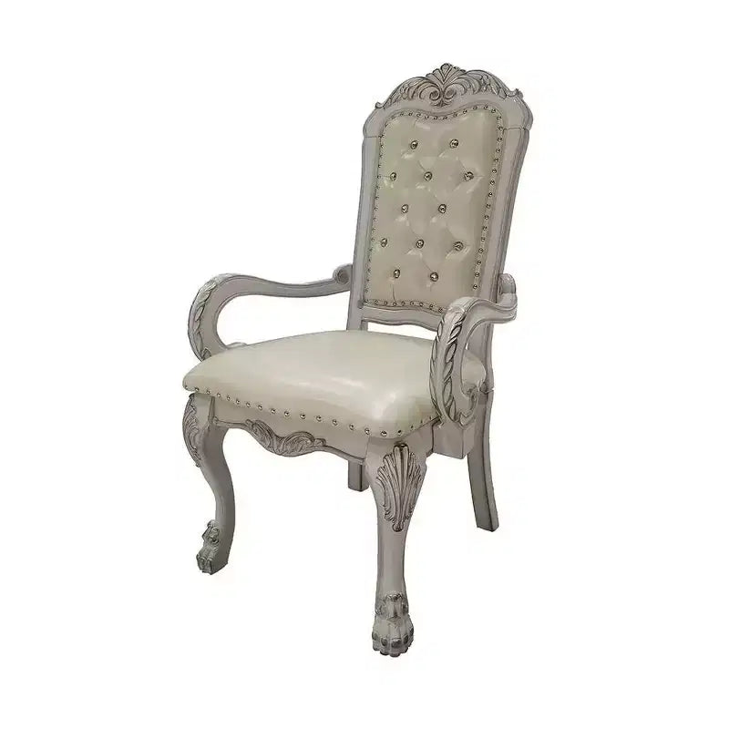 Chaise de salle à manger Dresde 25,75 po en cuir synthétique et finition blanc cassé - Acme Furniture : Accoudoir capitonné élégant, structure en bois, aucun assemblage requis