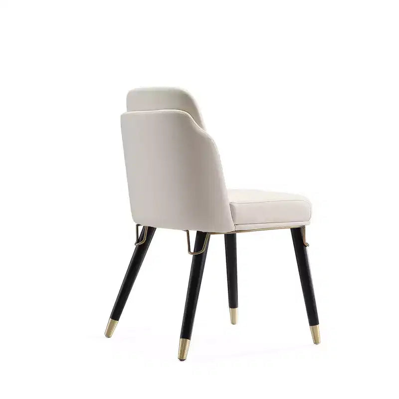 Manhattan Comfort Lot de 2 chaises de salle à manger Estelle en similicuir crème : Rembourrées, pieds en bois, aucun assemblage requis