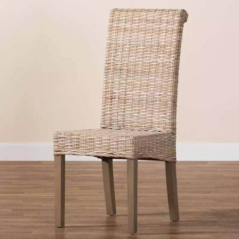 bali & pari Chaise de salle à manger Santiago en rotin naturel et bois de manguier Gris Kubu/Taupe rustique