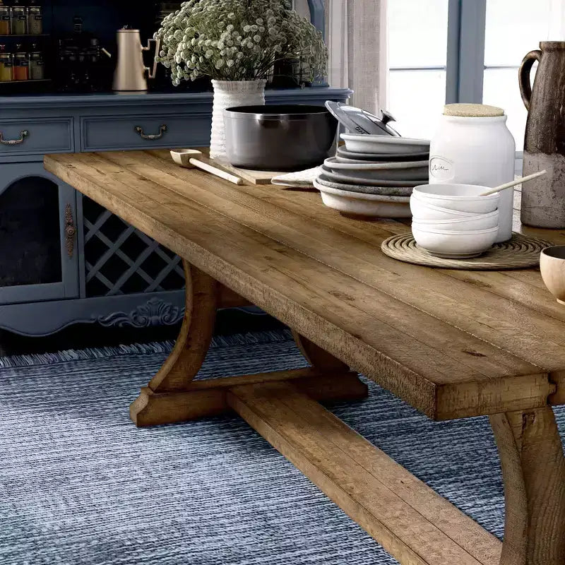Table à manger Shelia en pin massif Pin rustique - HOMES: Inside + Out : Design à tréteaux robuste, 8 places
