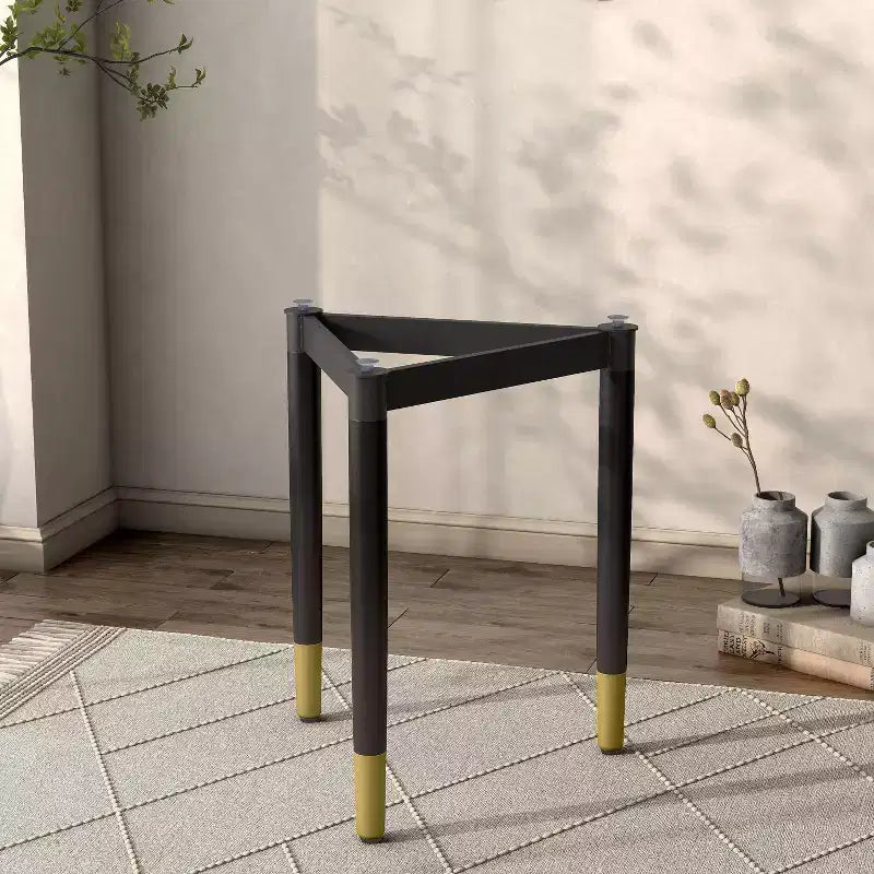 miBasics Shinesun Table d'appoint triangulaire moderne, piètement noir : 21,83 po de hauteur, métal et bois, conception à 3 pieds, assemblage requis
