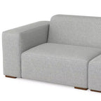 Canapé deux places avec pouf WyndenHall Biggs gris pâle