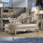 Chaise longue Vendome 81 po en similicuir et finition perle antique – Acme Furniture