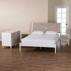 Lit King Baxton Studio 4 pièces Louetta sculpté contrastant blanc/marron naturel