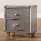Table de chevet en métal Davet à 2 tiroirs Baxton Studio Argent : style moderne du milieu du siècle, cadre en panneaux de particules