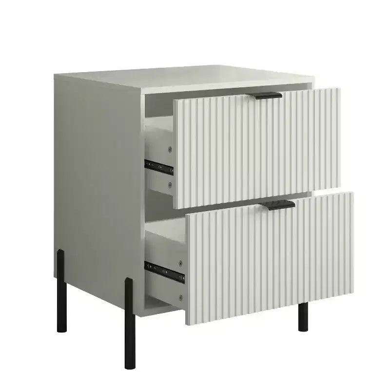 Ensemble de 5 meubles de chambre Festivo élégance moderne : commode, 2 commodes et 2 tables de chevet à tiroirs, blanc cassé