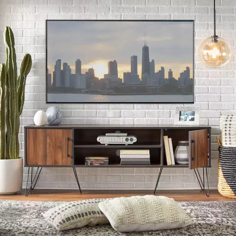 Meuble TV 2 portes Buylateral Vintage Living pour téléviseurs jusqu'à 55 po Noir/Noyer : Milieu de siècle moderne, gestion des câbles