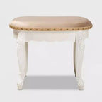 Gabrielle Tissu Velours Rembourré Tabouret de Coiffeuse en Bois Sable/Blanc/Doré - Baxton Studio : Inspiration française, clous décoratifs en laiton, pieds galbés