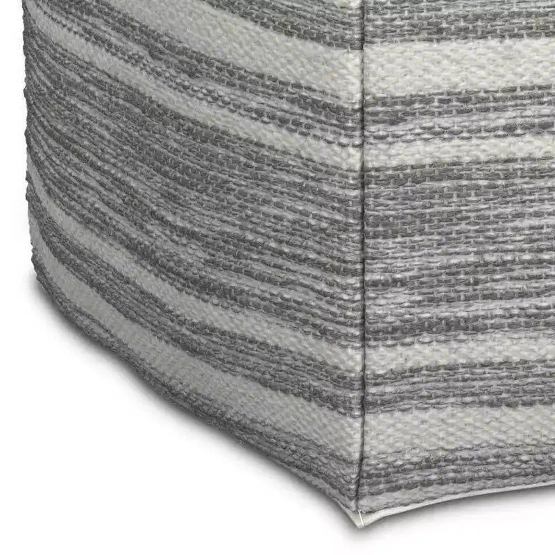 WyndenHall Eleanor Pouf carré tissé mélangé noir/blanc : fabriqué à la main, aucun assemblage, revêtement en laine, style contemporain
