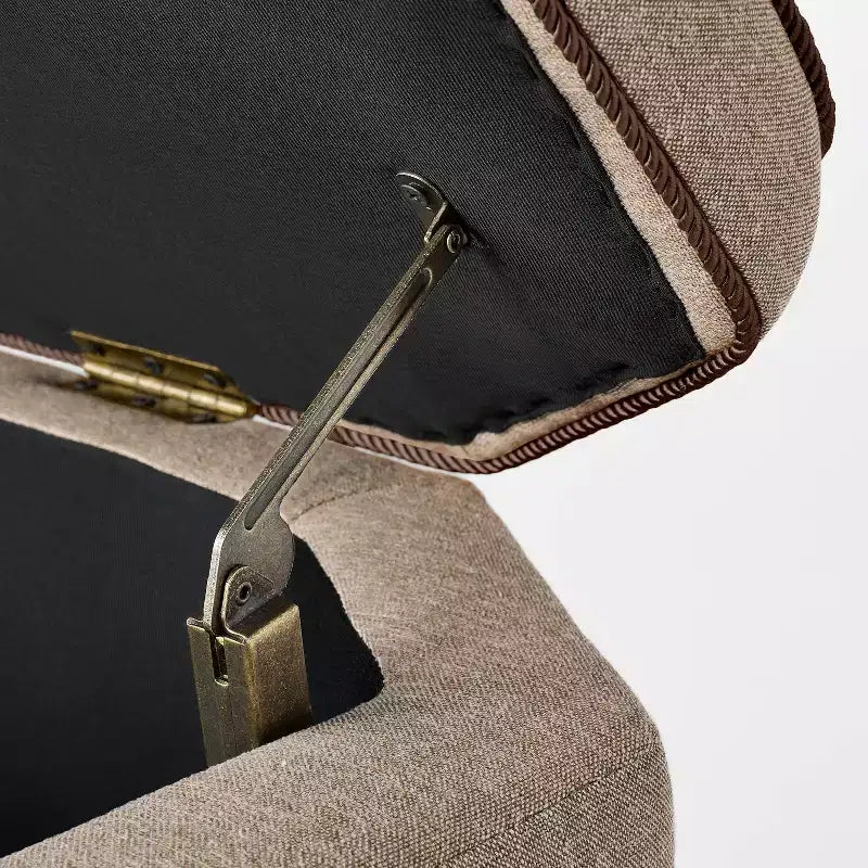 Banc de rangement en lin marron avec passepoil torsadé - Threshold™ conçu avec Studio McGee