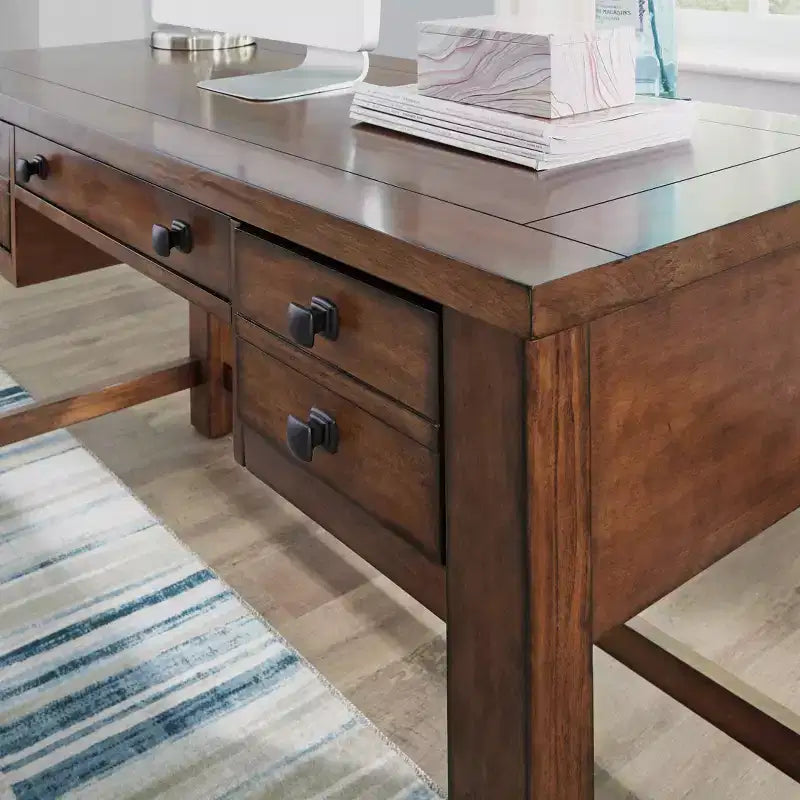 Bureau de direction Tahoe - Érable vieilli - Home Styles : Milieu du siècle moderne, cadre en bois dur, tiroirs de rangement