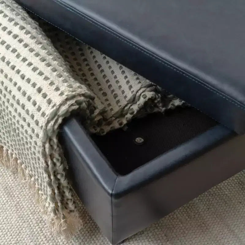 Chaise et pouf Linon Wallis en similicuir marine
