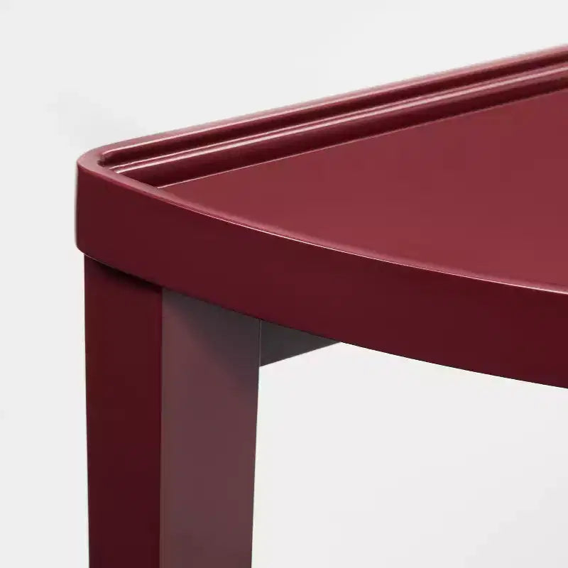 Console laquée rouge foncé - Threshold™ conçue avec Studio McGee