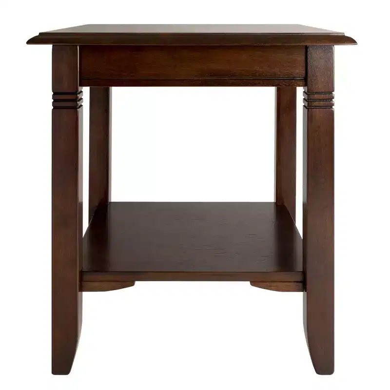 Table d'appoint Nolan Cappuccino - Winsome : Bois massif, composite, pieds cannelés, étagère fixe