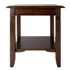 Table d'appoint Nolan Cappuccino - Winsome : Bois massif, composite, pieds cannelés, étagère fixe