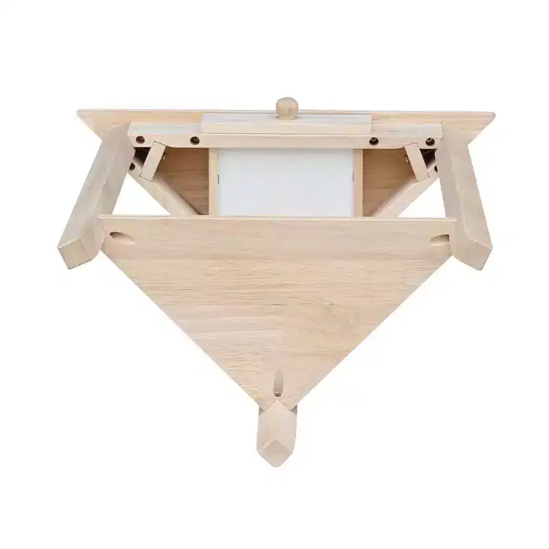Table d'appoint d'angle inachevée - International Concepts : Bois massif, forme triangulaire, étagère de rangement
