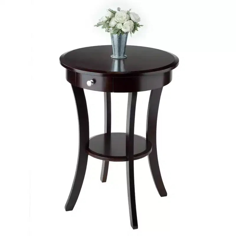 Table d'appoint ronde Sasha – Cappuccino – Winsome : Pieds évasés, Bois composite, Étagère de rangement
