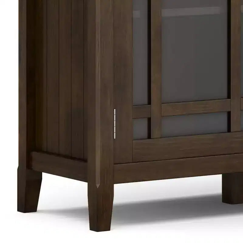 WyndenHall Freemont Meuble de Rangement Large Marron Tabac Foncé : Style Transitionnel, 3 Étagères Réglables, Cadre en Pin