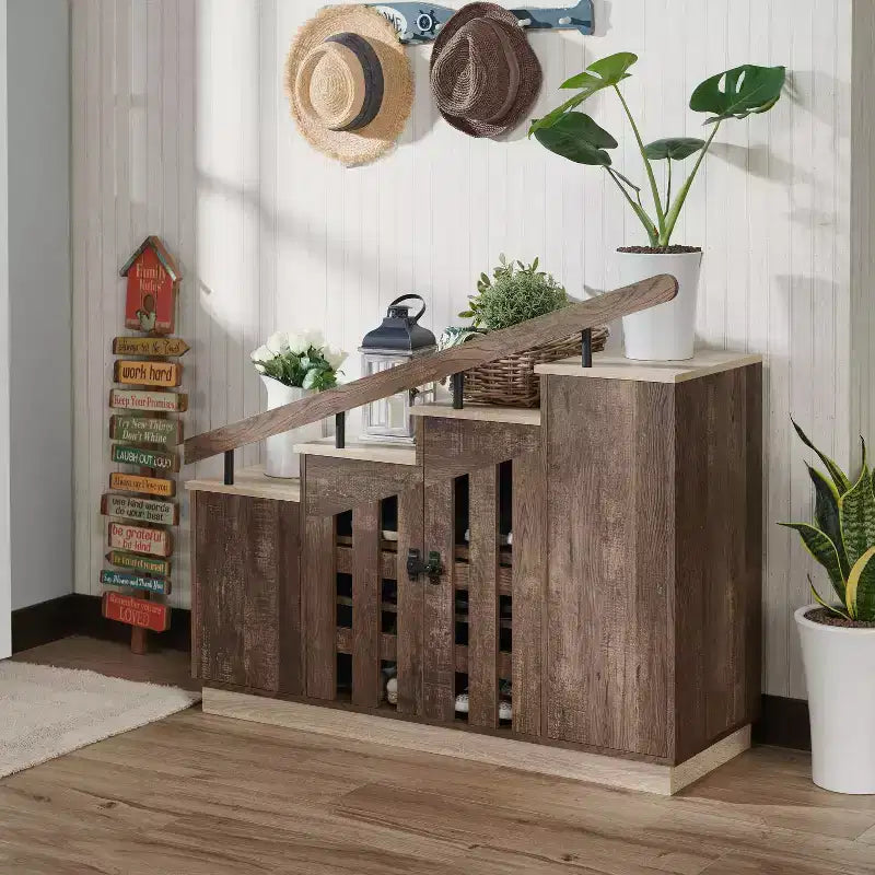 Meuble à chaussures Kelville Chêne récupéré - miBasics : Cadre en métal, étagères réglables, contient 12 paires