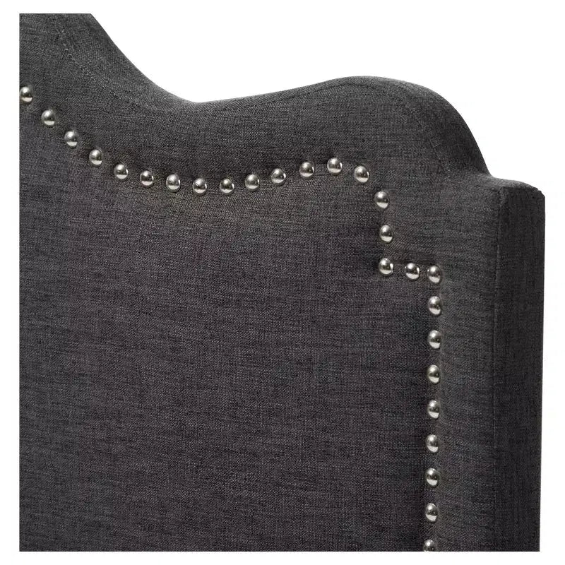 Tête de lit moderne en tissu Nadeen avec garniture cloutée - Baxton Studio : réglable, polyester, bois d'hévéa