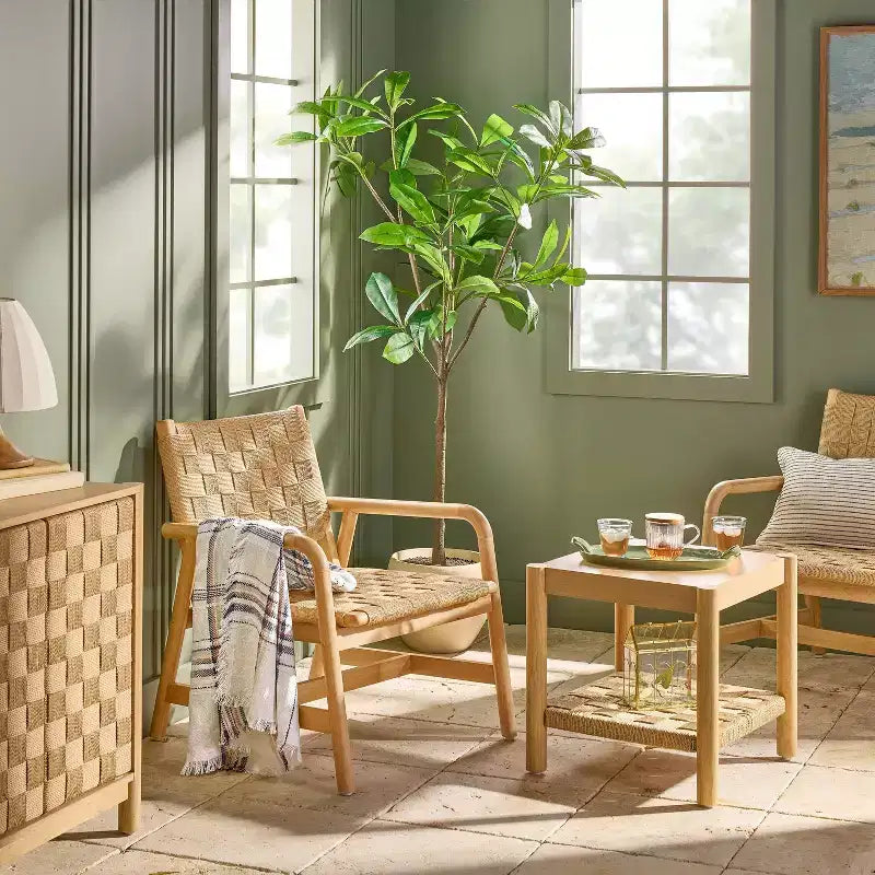 Petite table d'appoint rustique – Hearth & Hand™ with Magnolia