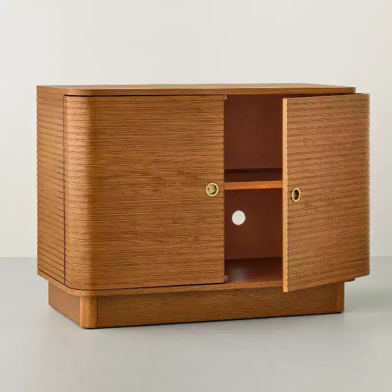Meuble de rangement décoratif à rainures Mid-Century - Hearth & Hand™ avec Magnolia
