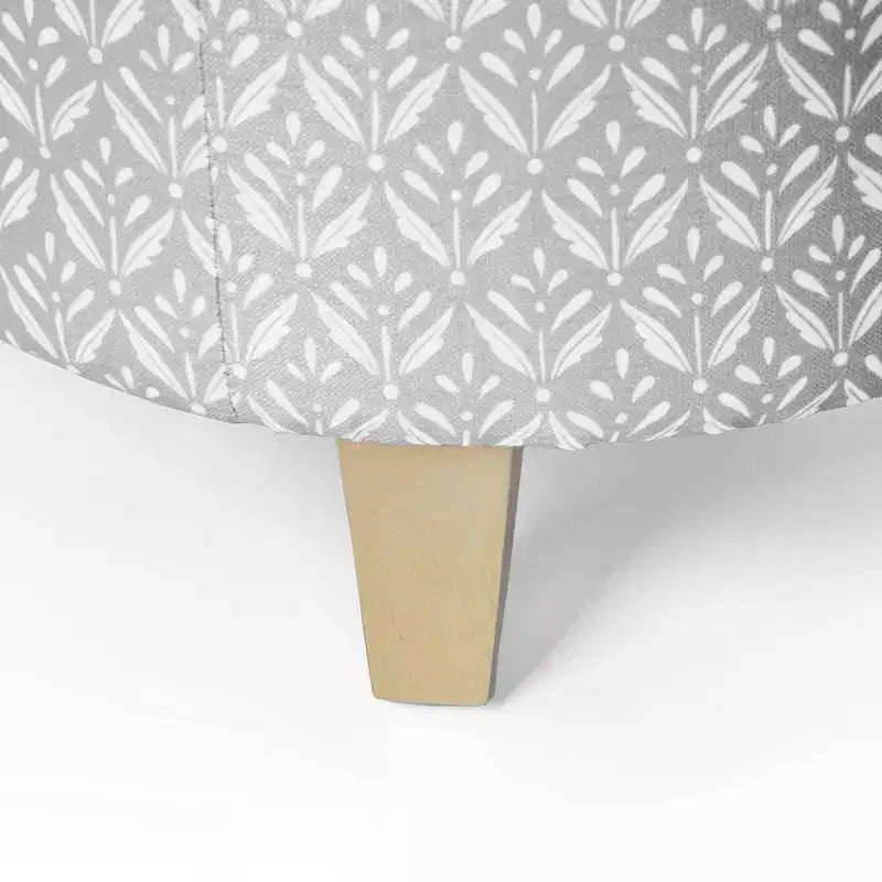 Cole Classics Pouf de rangement rond Pieds évasés en bois - HomePop
