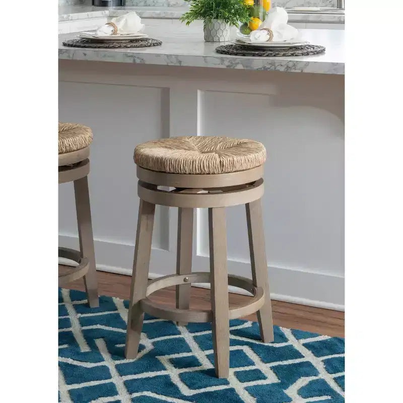 Tabouret de bar sans dossier Noah Swivel à hauteur de comptoir - Powell