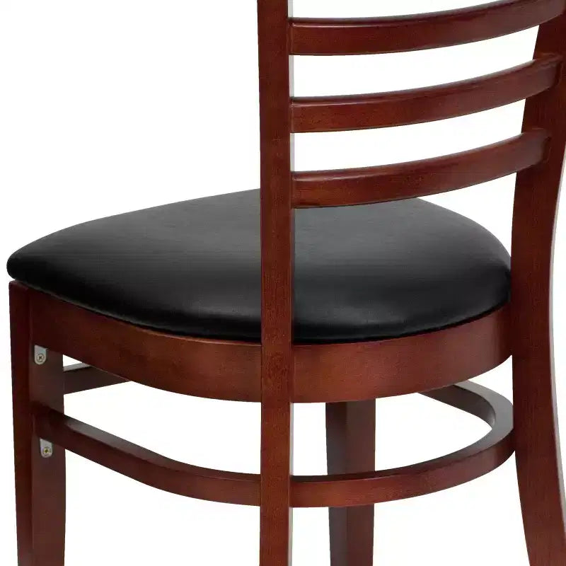 Chaise de restaurant en bois à dossier échelle Flash Furniture